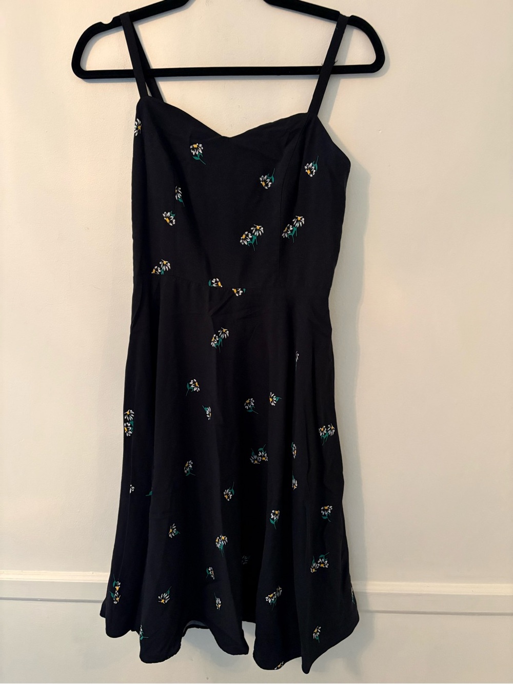 Old Navy Women’s  Black Midi Floral Dress -adjustable spaghetti straps Sz Med T